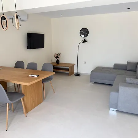 公寓 Ktena Residence-ktena 奈德里